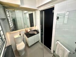 Blk 293D Skypeak @ Bukit Batok (Bukit Batok), HDB 4 Rooms #467208451